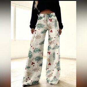 Christmas Holiday Holly Patterned Wide-Leg Pants NWT